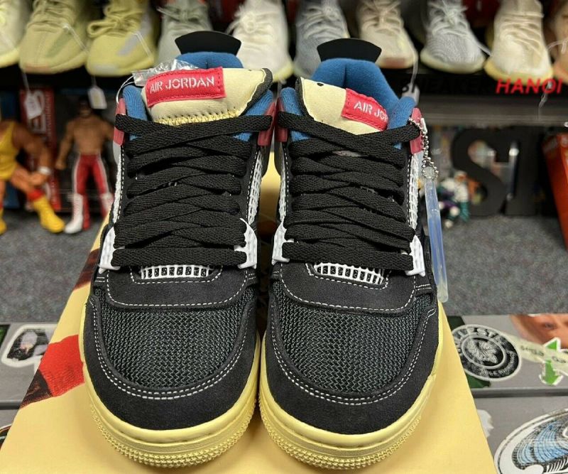 Nike Air Jordan 4 Retro Union Off Noir Black