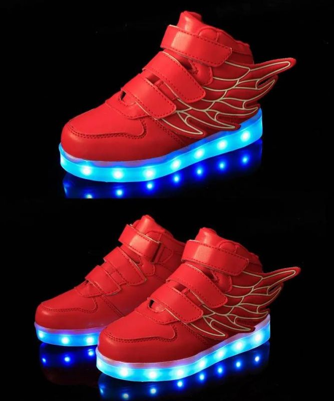 Sneaker dạ quang/neon