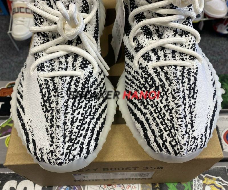 Adidas Yeezy Boost 350 v2 Zebra