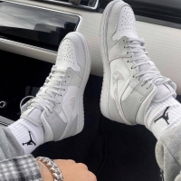 Mẫu ảnh Nike Air Jordan 1 Mid Grey Camo