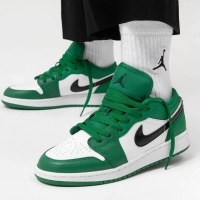 Mẫu ảnh Nike Air Jordan 1 Low Pine Green